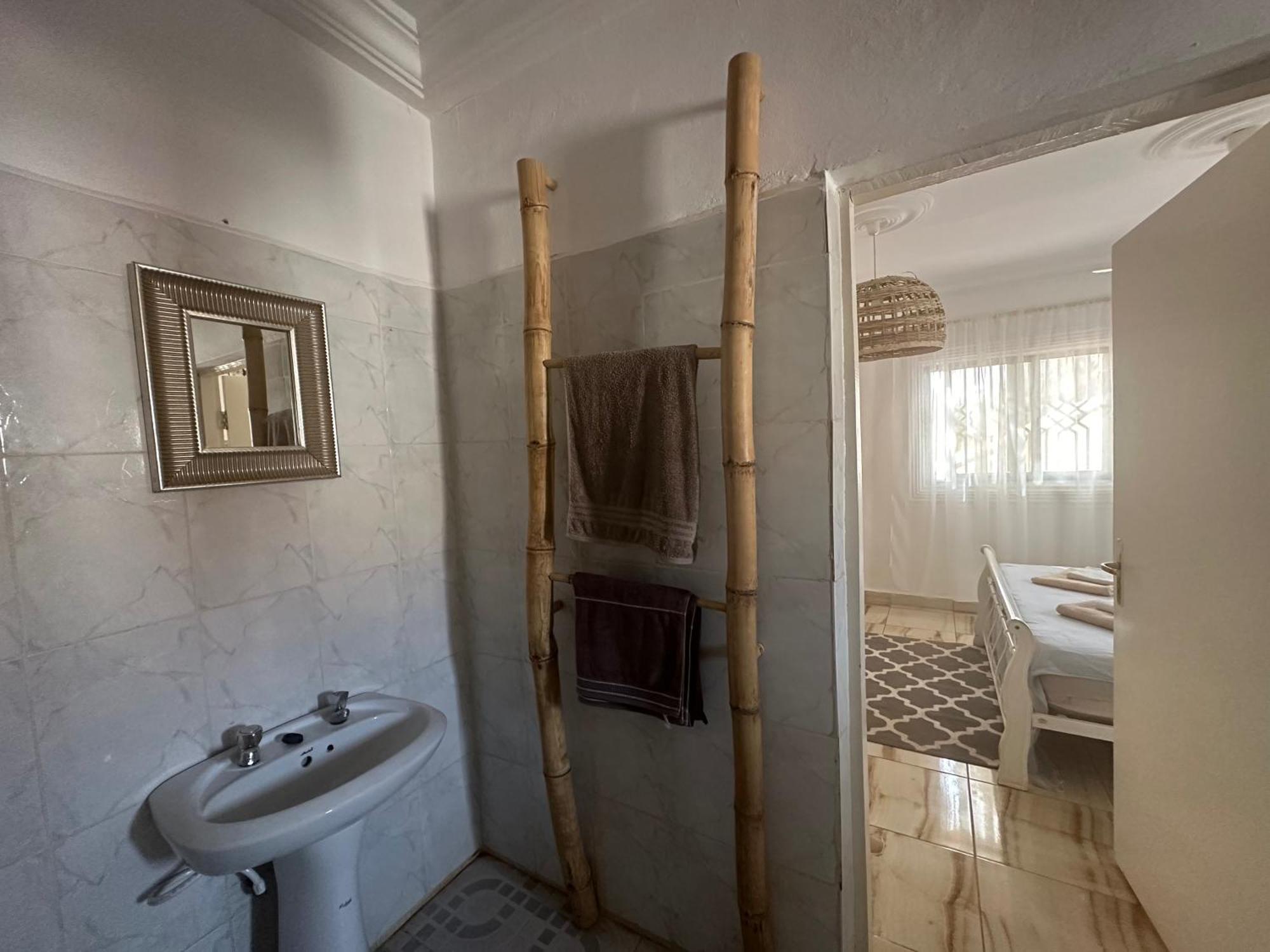 Fhs Foundation House Bijilo Экстерьер фото